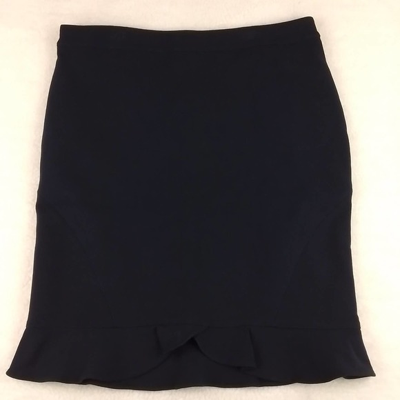 Ann Taylor Fully Lined Career Skirt‎ Size 12 Petite in Black w/ Ruffle Hem - Picture 1 of 13